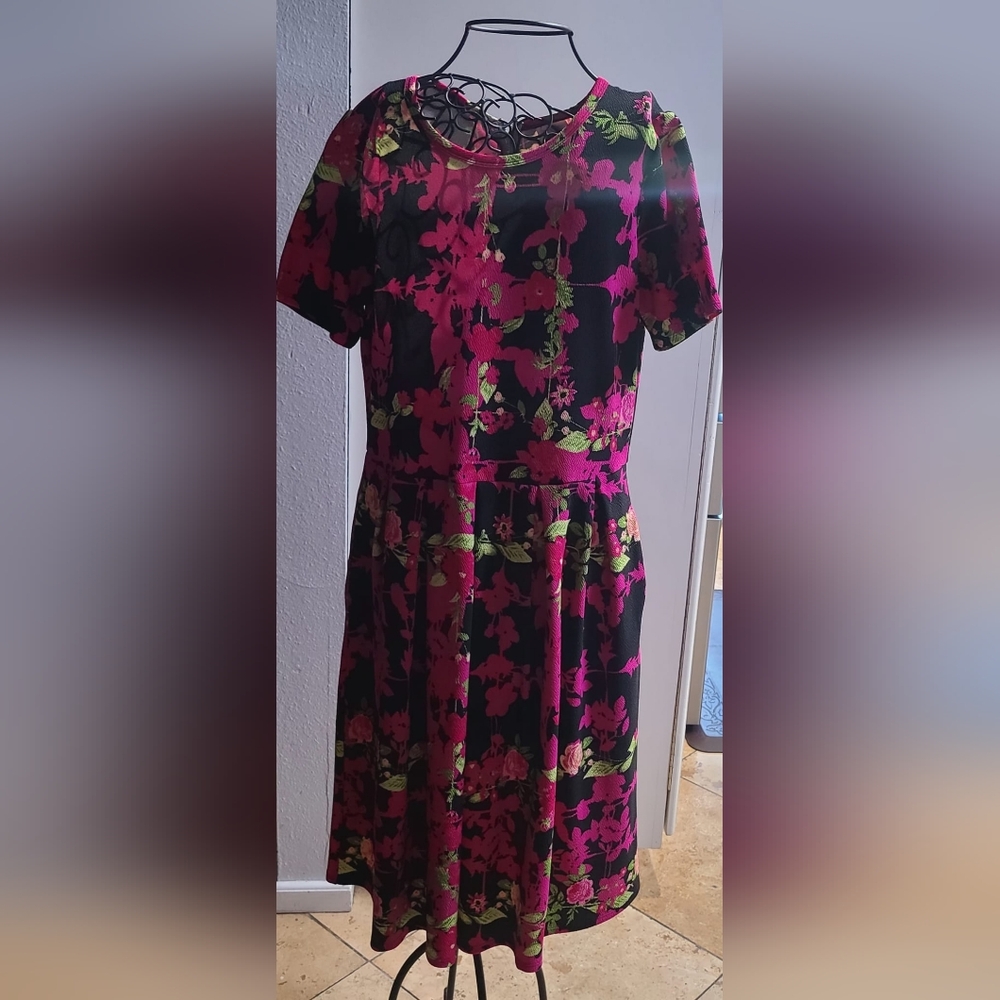 Black & Fuchsia Floral Short-Sleeve Fit-and-Flare Dress